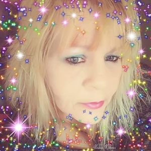 Meet your Posher, Candy